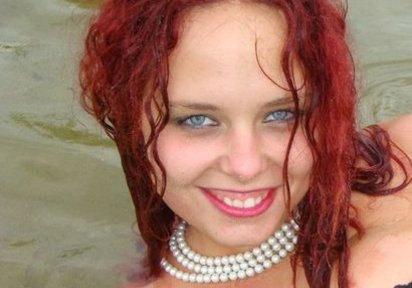 Cute twenty-six year old snow bunny posing on cam.